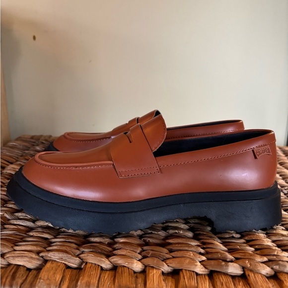 Camper Walden Lug Sole Penny Loafers, Brown Leather Women’s 39, 8.5 - Picture 3 of 5